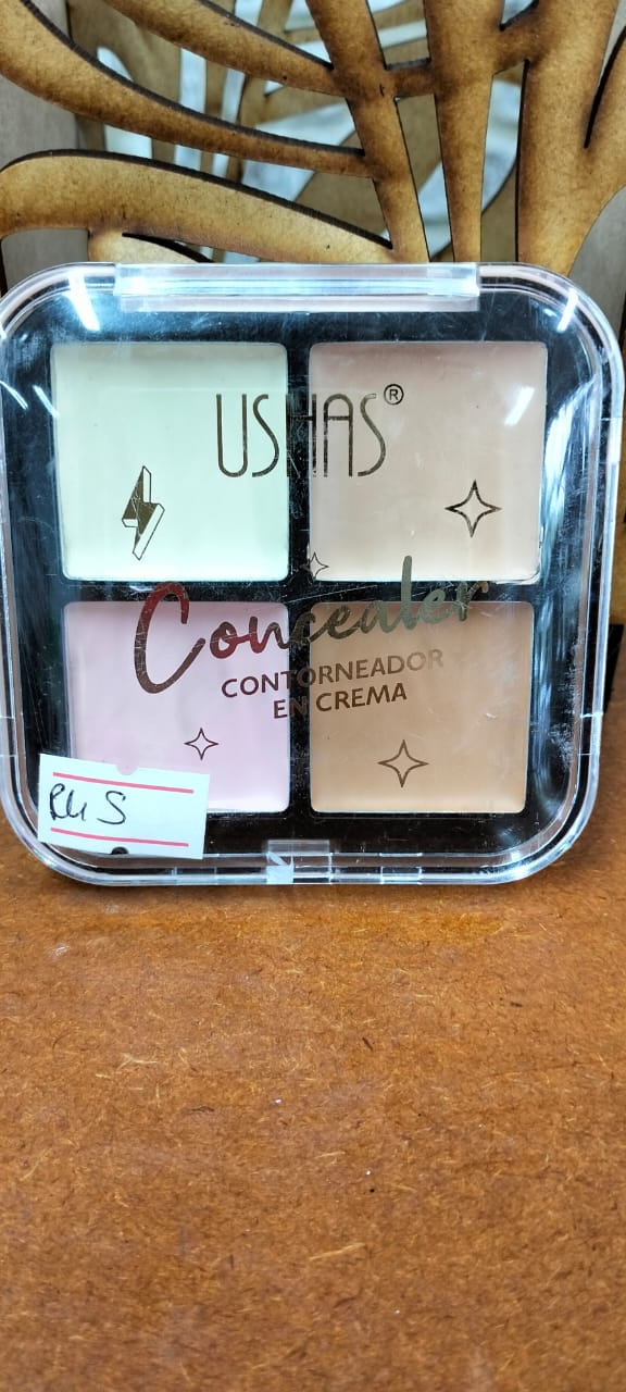 Usha Concealer pallet with pink