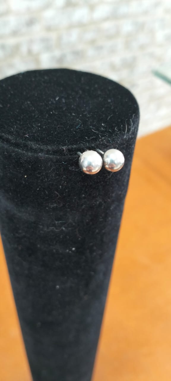 Ball stud earrings stainless steel