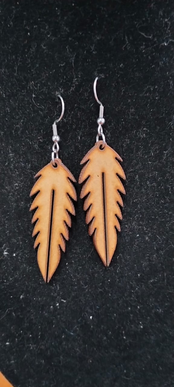 Wooden leave earing