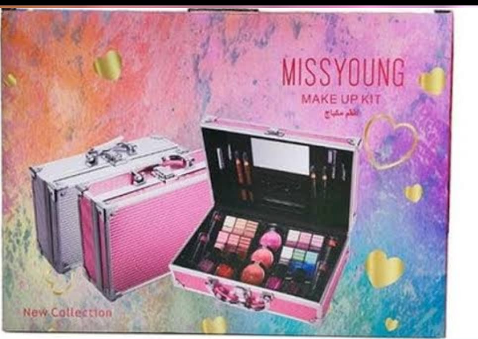 GM21396 Makeup Kit