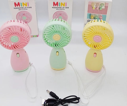 Hand fan with charger